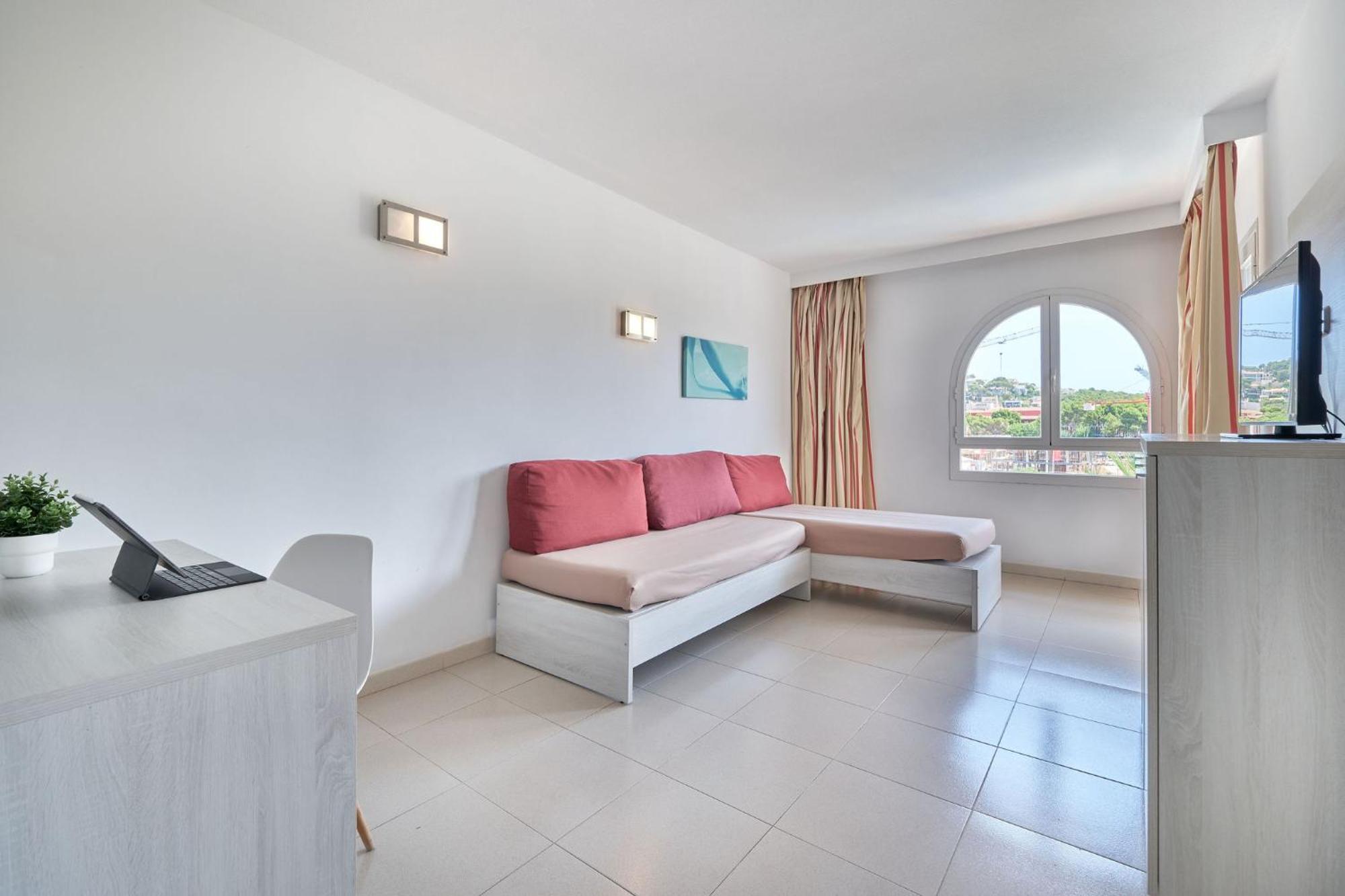Hotel Illot Suites Cala Ratjada  Eksteriør bilde