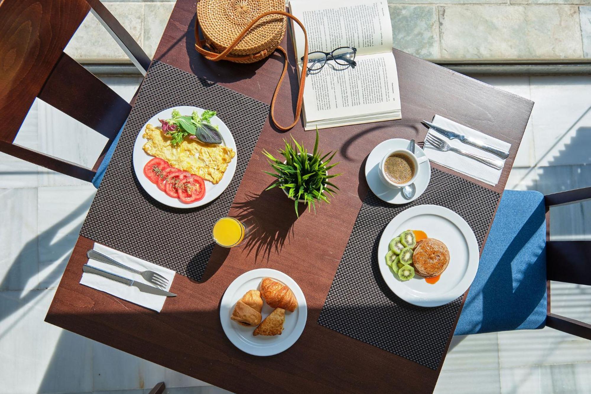 Hotel Illot Suites Cala Ratjada  Eksteriør bilde