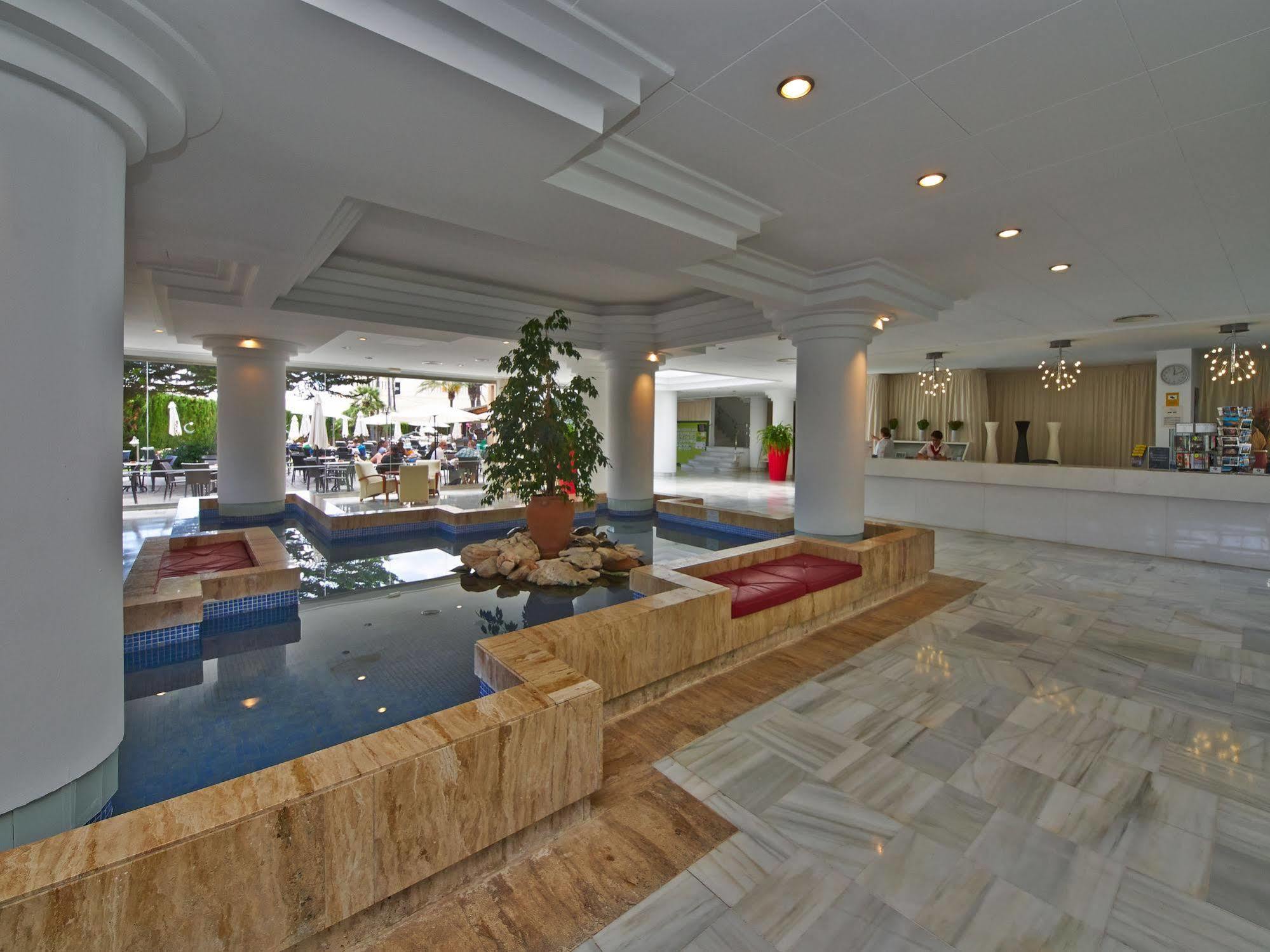 Hotel Illot Suites Cala Ratjada  Eksteriør bilde